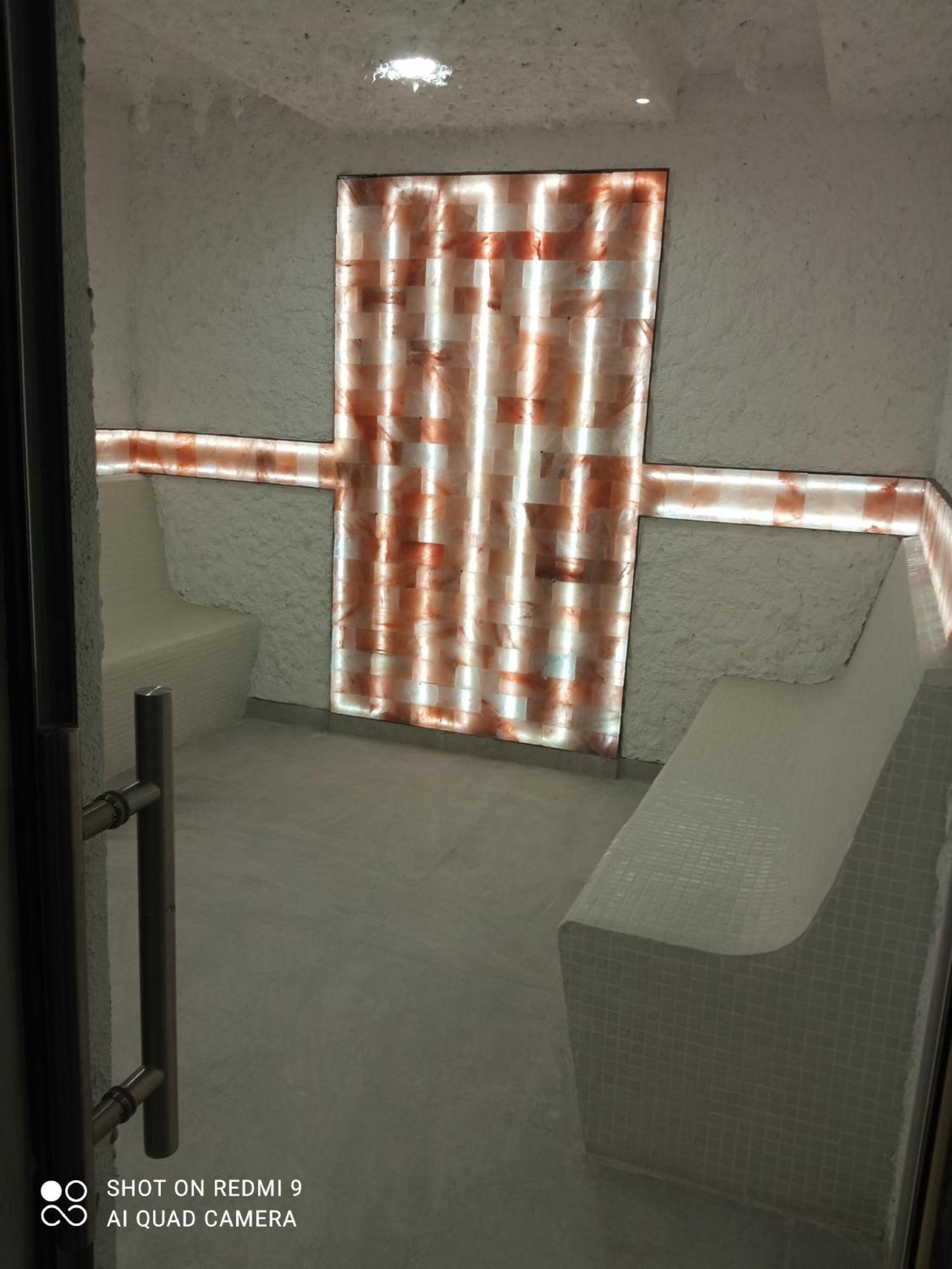 Hn Lux & Spa Veliko Gradiste Bagian luar foto