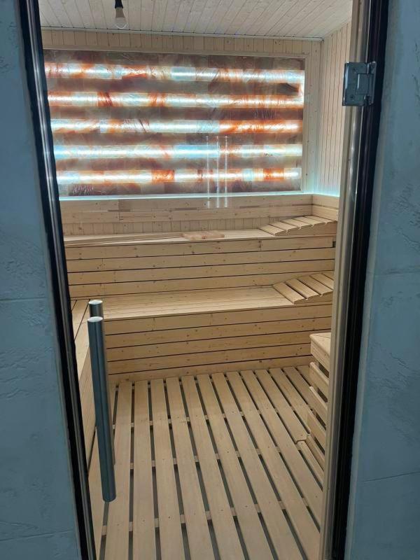 Hn Lux & Spa Veliko Gradiste Bagian luar foto